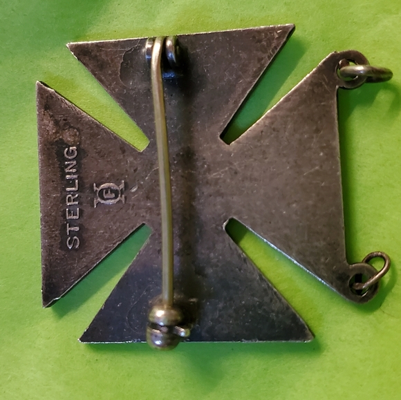 Vintage WWII US Army sterling silver iron cross badge - Picture 3 of 5